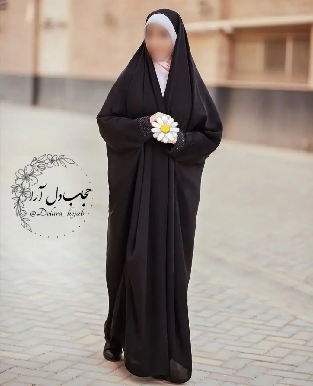 همون دانشجویی کاربردی مون هست؟ این مچ نگینی شونه😄☺
