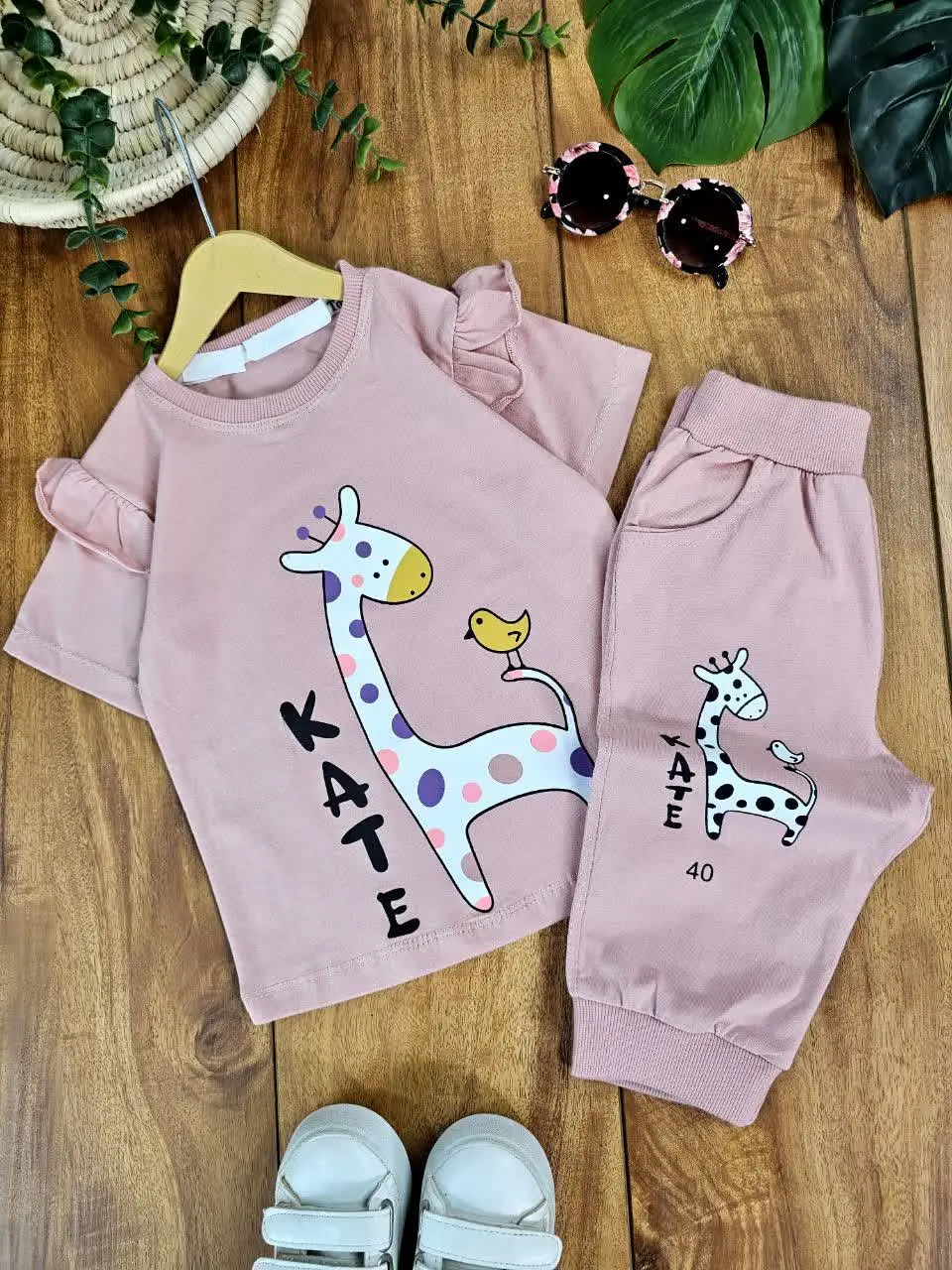 تیشرت و شلوارک دخترانه زرافه
