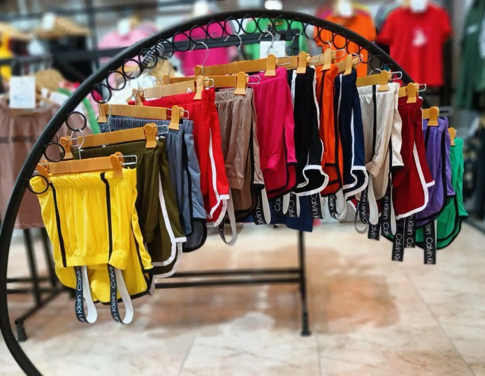 نیم تنه شورتک calvin klein
