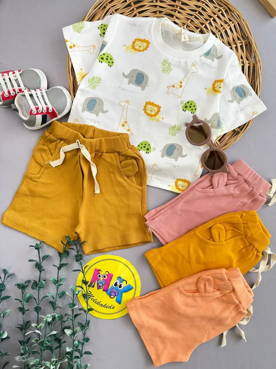 تیشرت شلوارک طرح فیل و زرافه نوزاری و کودک کد ۱۱۱۱۴ 
