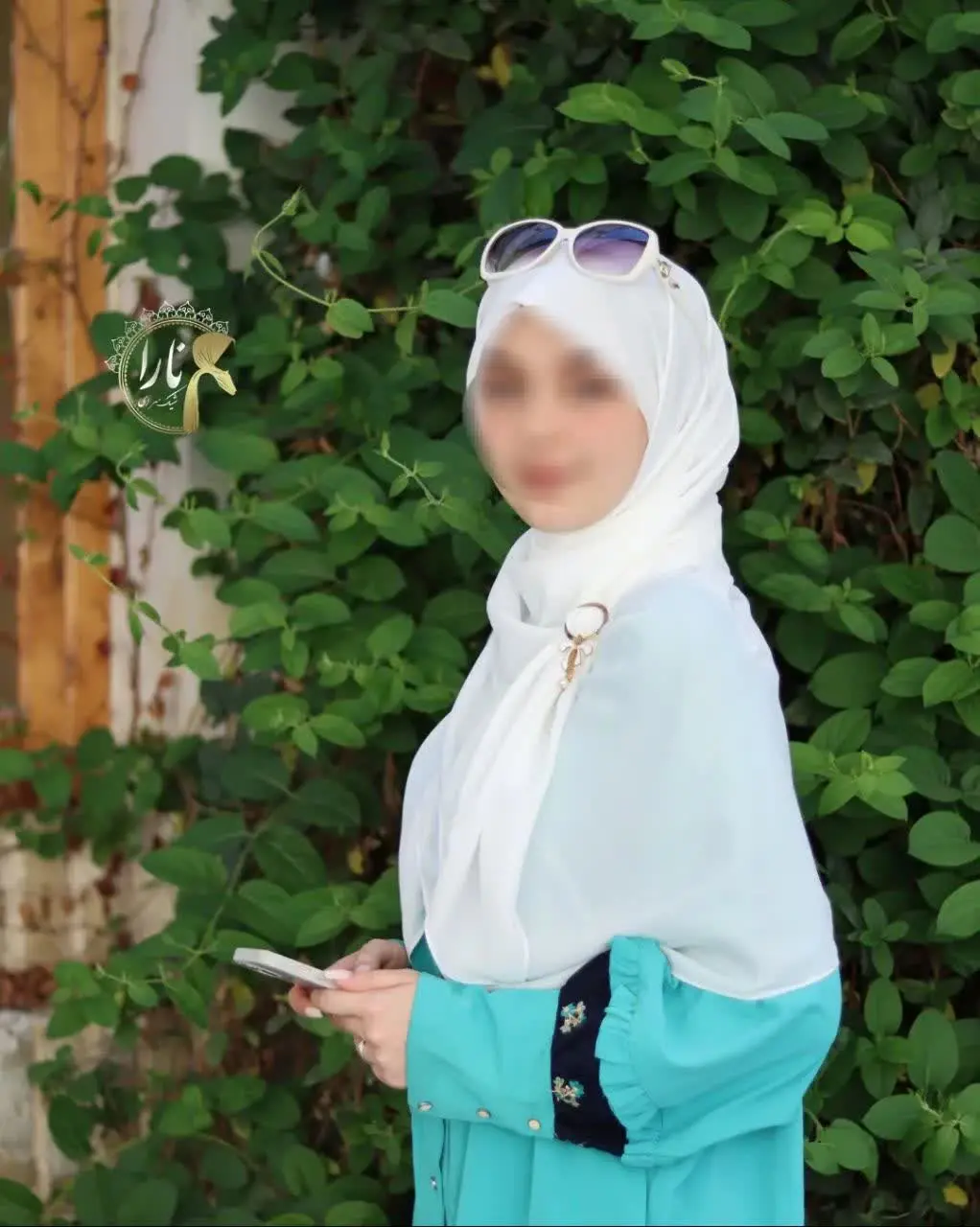 حریرکرپ توناژ کرم و سفید🥰😍
