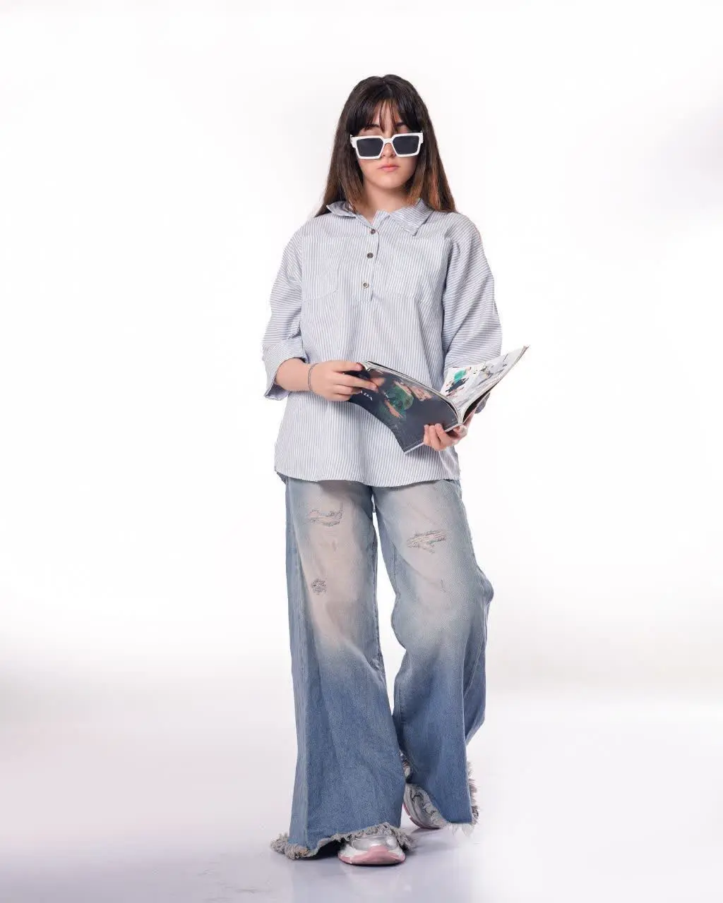 نیم دکمه لی لی