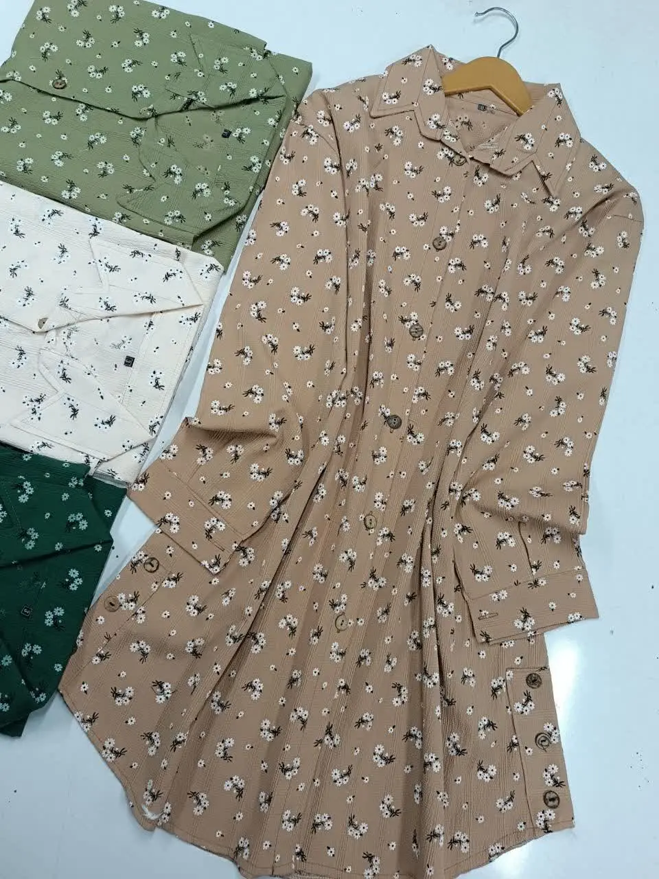 🌸 یه بهاره بلند دیگه با پارچه باکیفیت جگوار طرحدار که چروک نمیشه، دوخت مزونی داره، 
