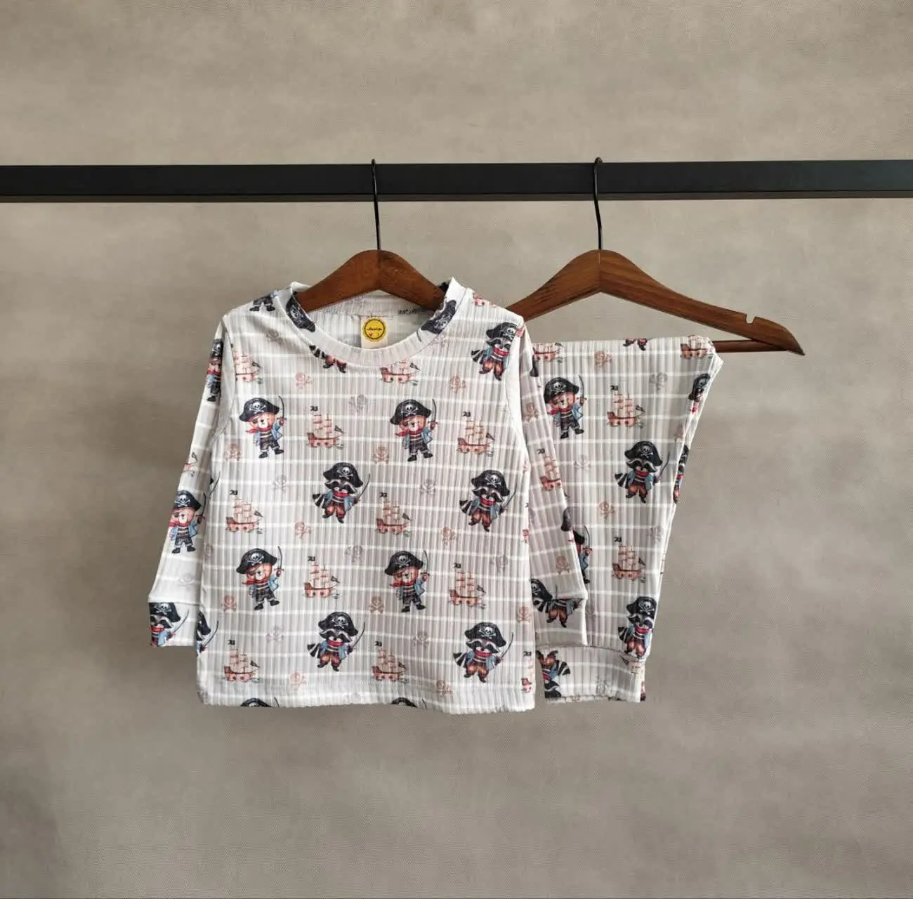 ست راحتی ریلی طرح دزدان دریایی