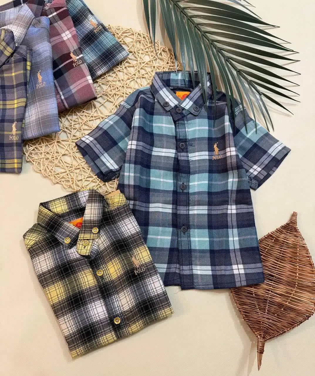 👚👖نام کالا: پیراهن ۴ خانه پسرانه
