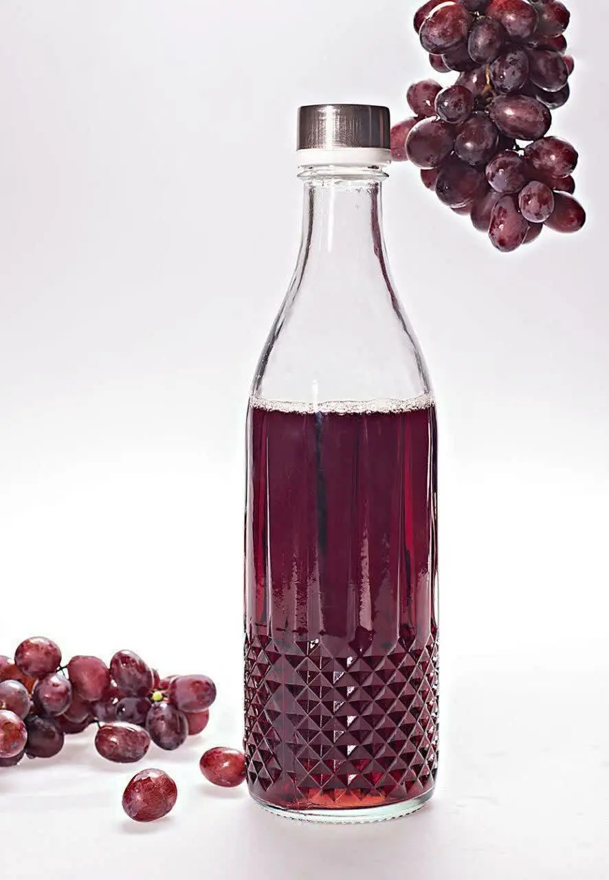 بطری اب ساده
