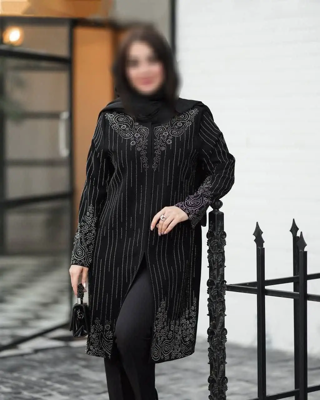 یقه گرد، آستین کتی، نگین کا...