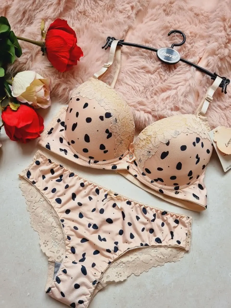 ست اسفنجی اعلا🌹❤️
