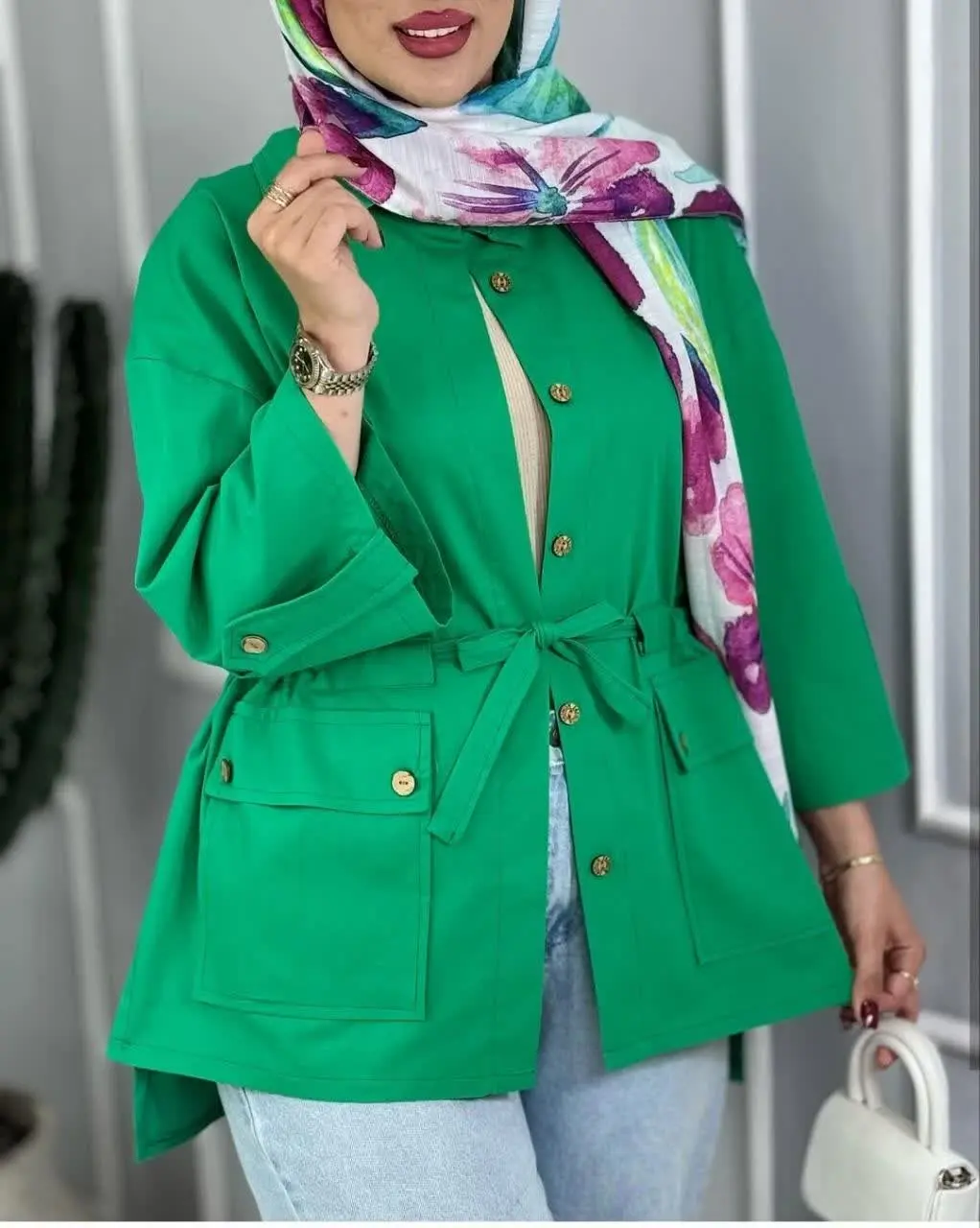 نام: #مانتو کمرگت ۱۵۱۶
