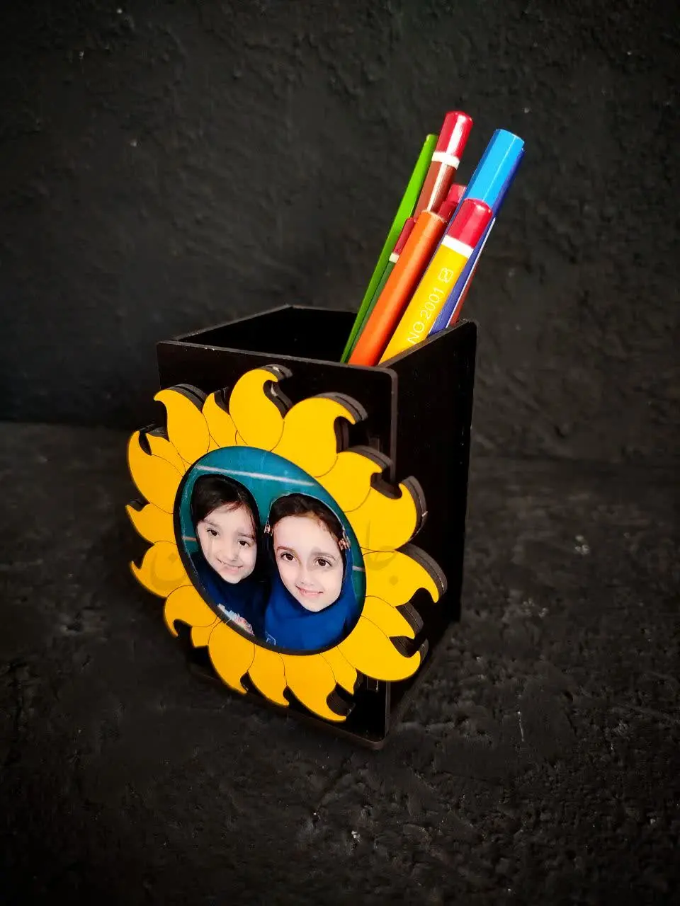 جامدادی با عکس دانش آموزان😍😍