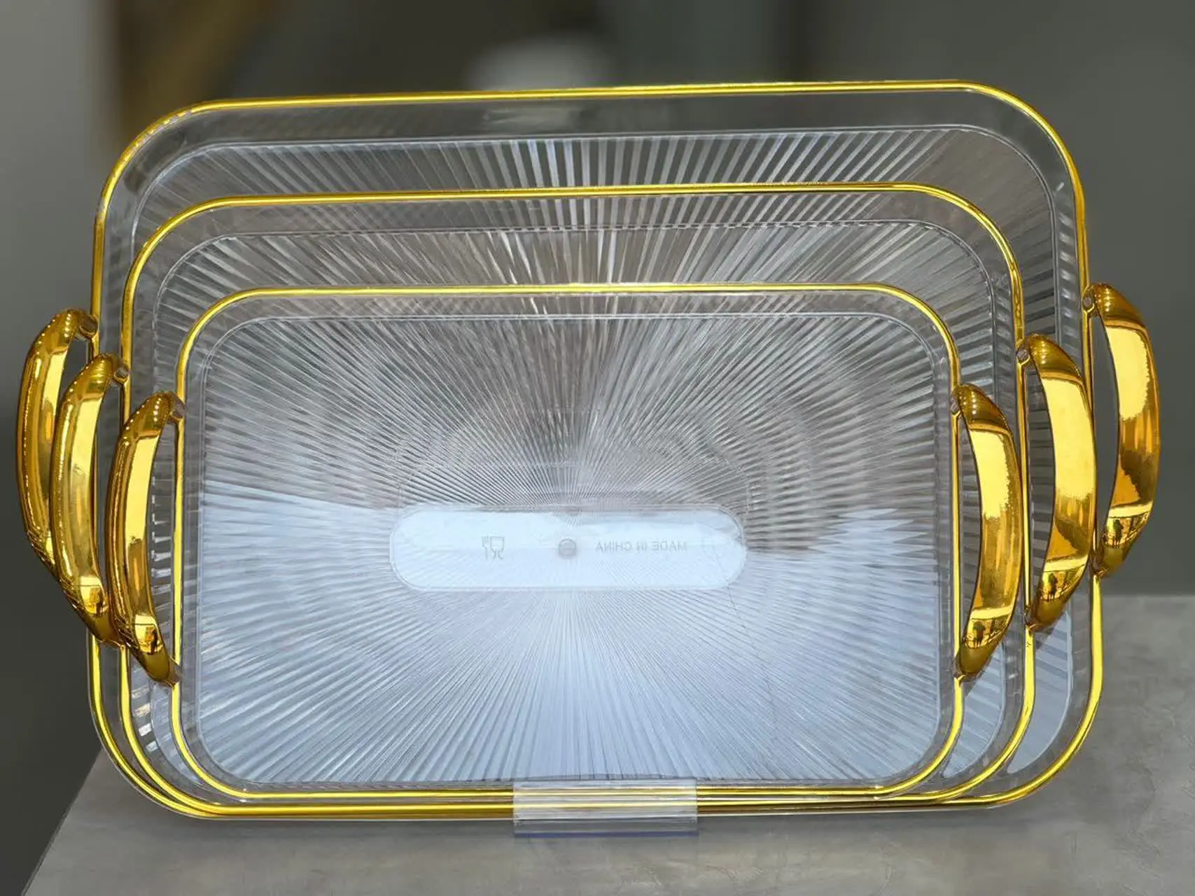 سینی اکرولیک 
