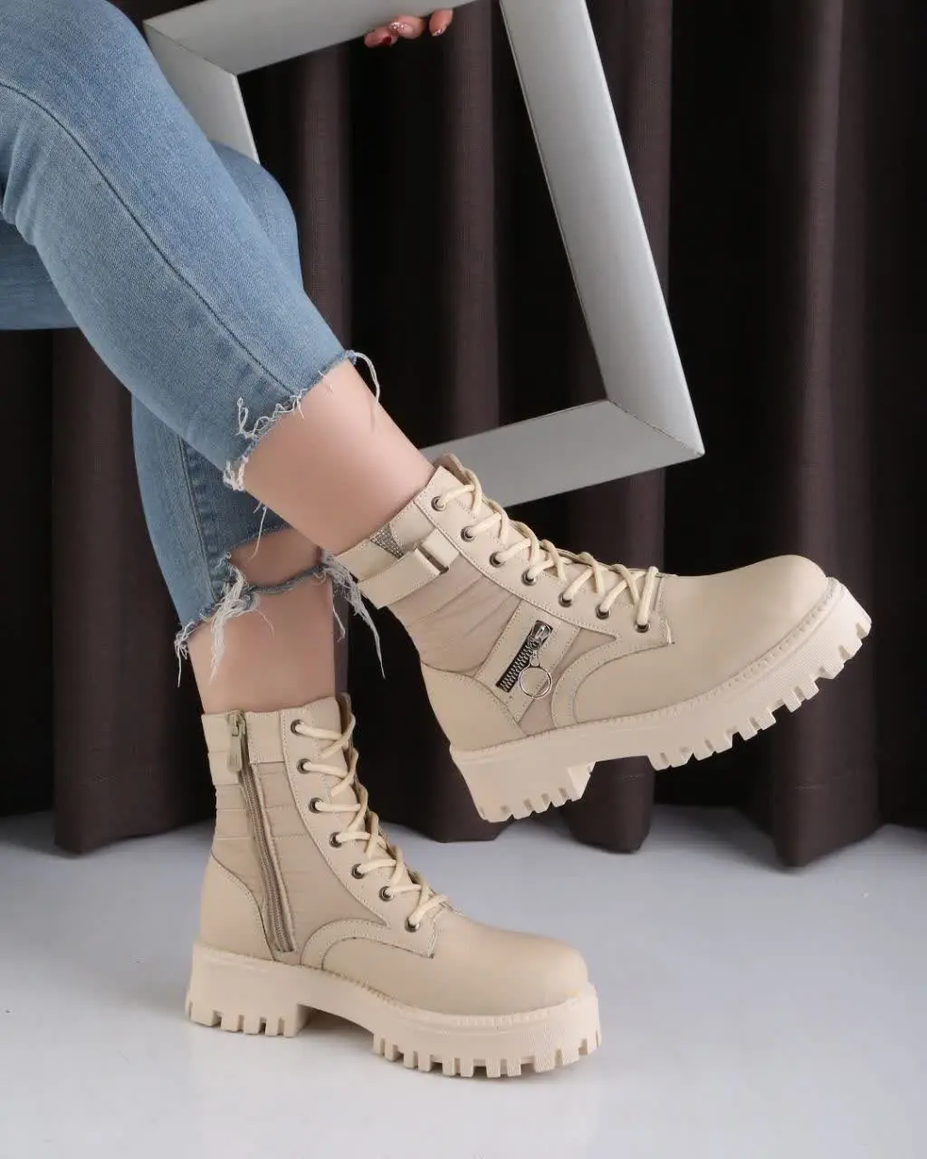 فقط ۴۰ چهار جفت
