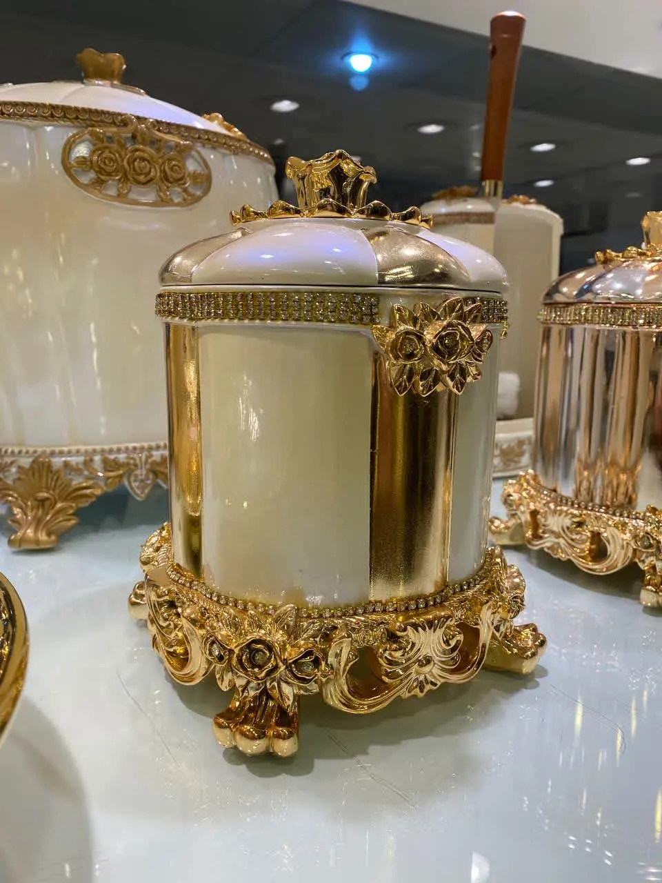 شکلات خوری گرد کد C۲۱۱