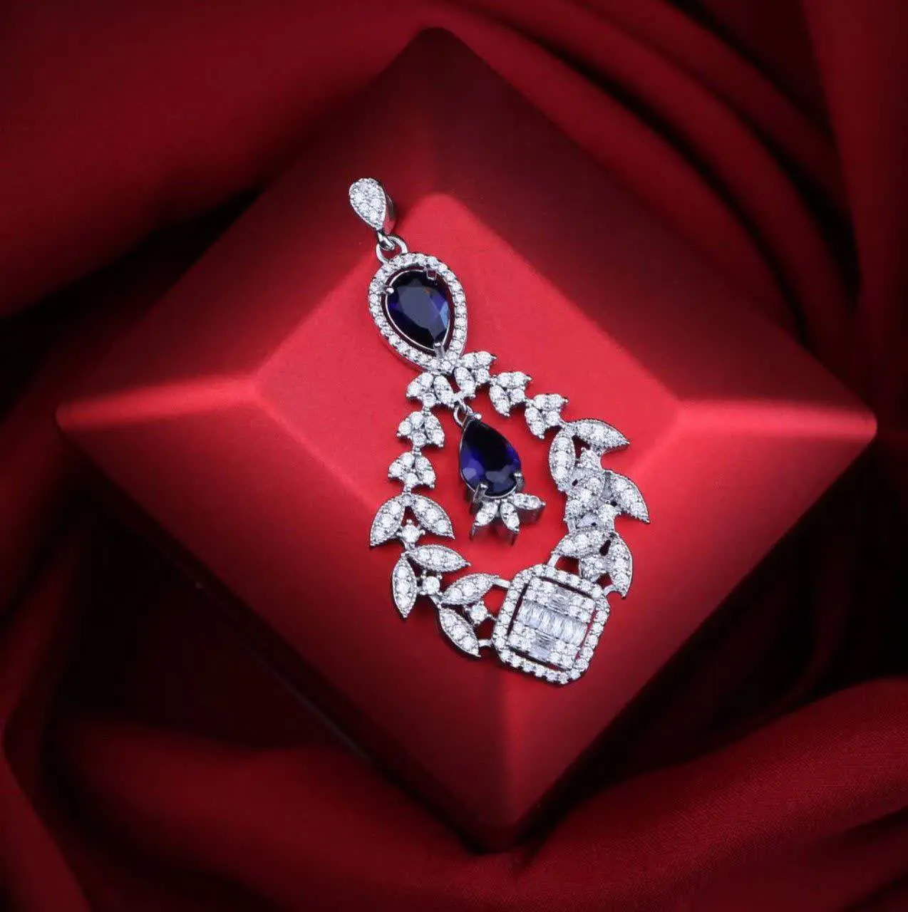 مدال میکرو خاص سلطنتی
