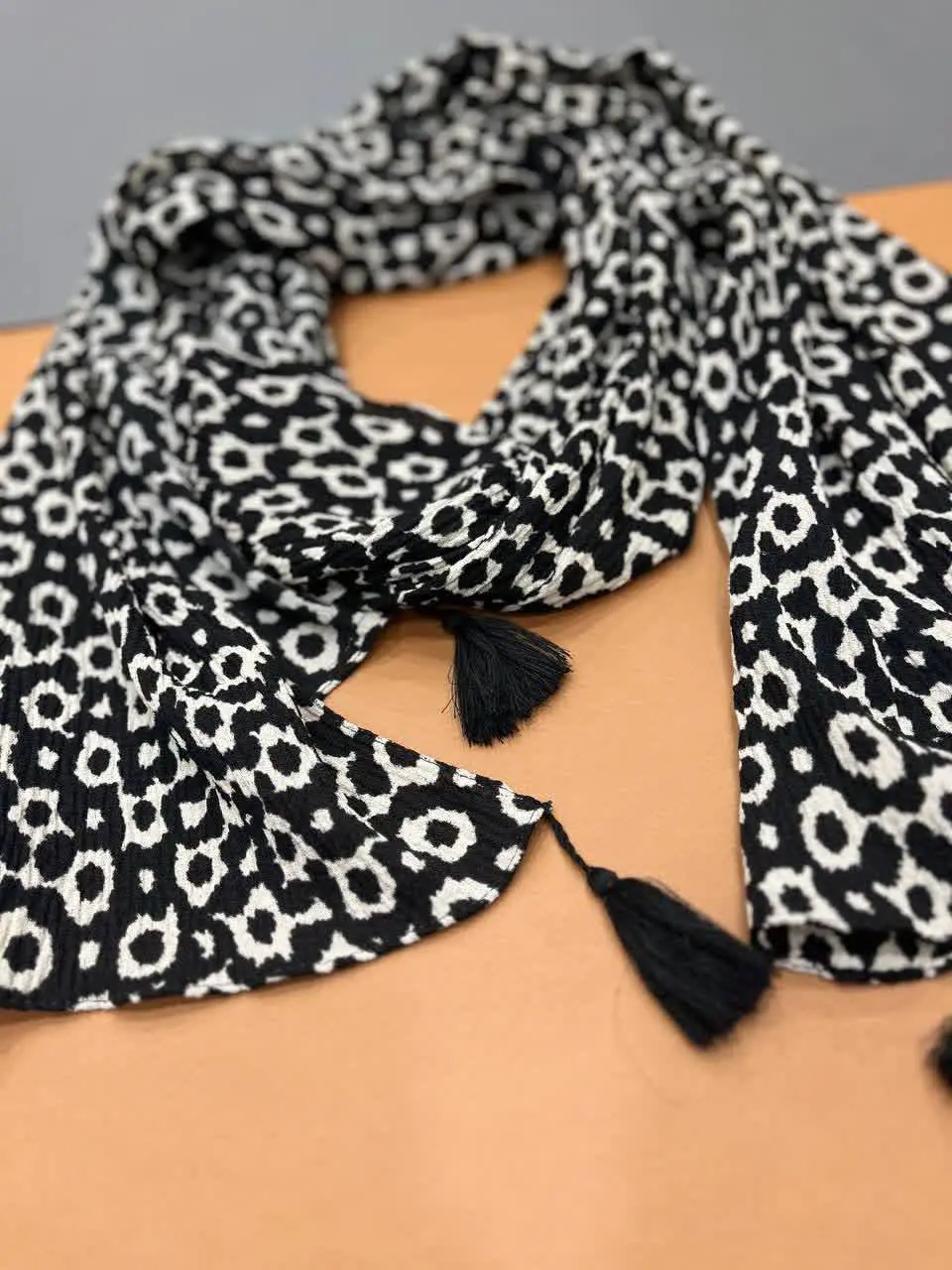 کد ۳۹۳۷ (۱۵۰۰gr) 
