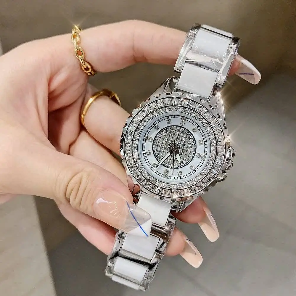 از این مدل ساعت دوست دارید...