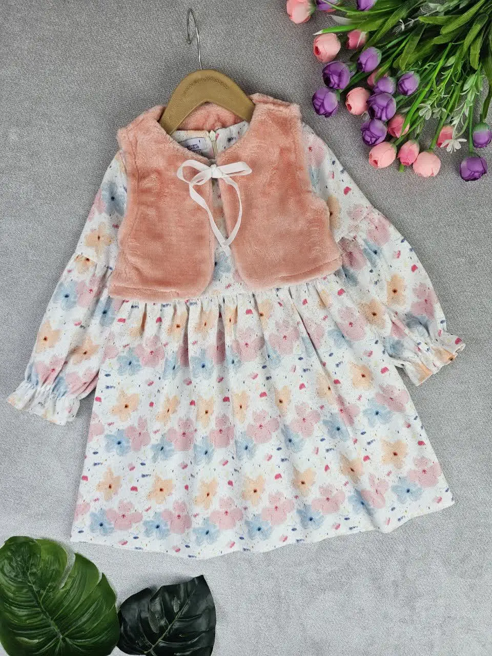 پیراهن و ژیله هانا
