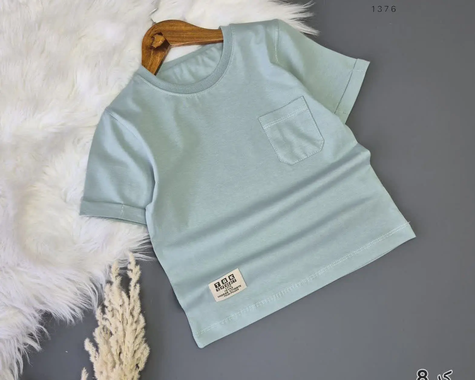 رنگ های زیبای مجلسی این تیش...