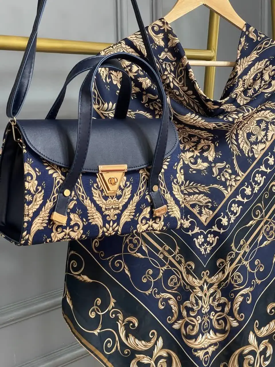 مدل الیزابت (سرمه‌ای) 
