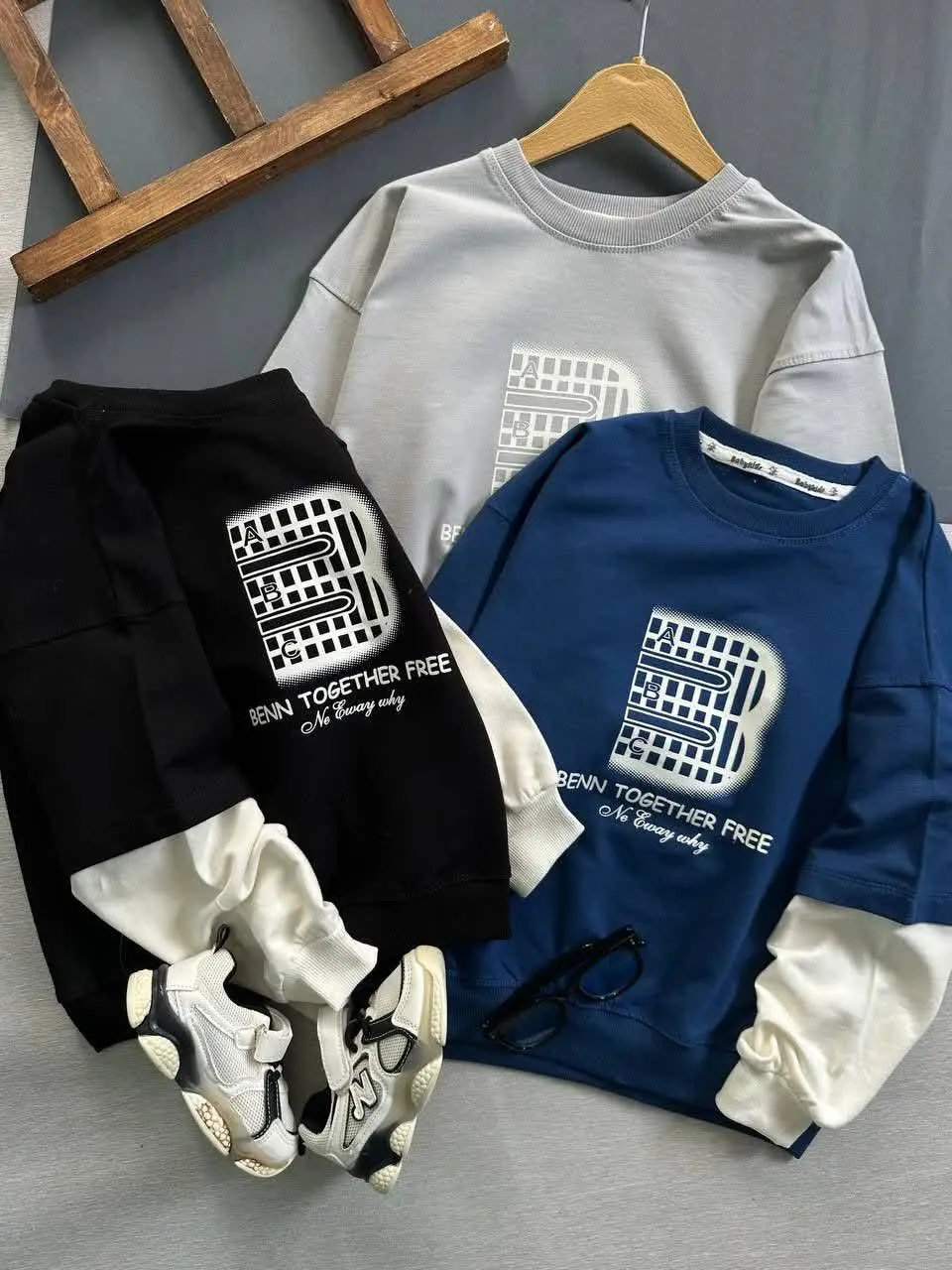 سویشرت و شلوار طرح دار