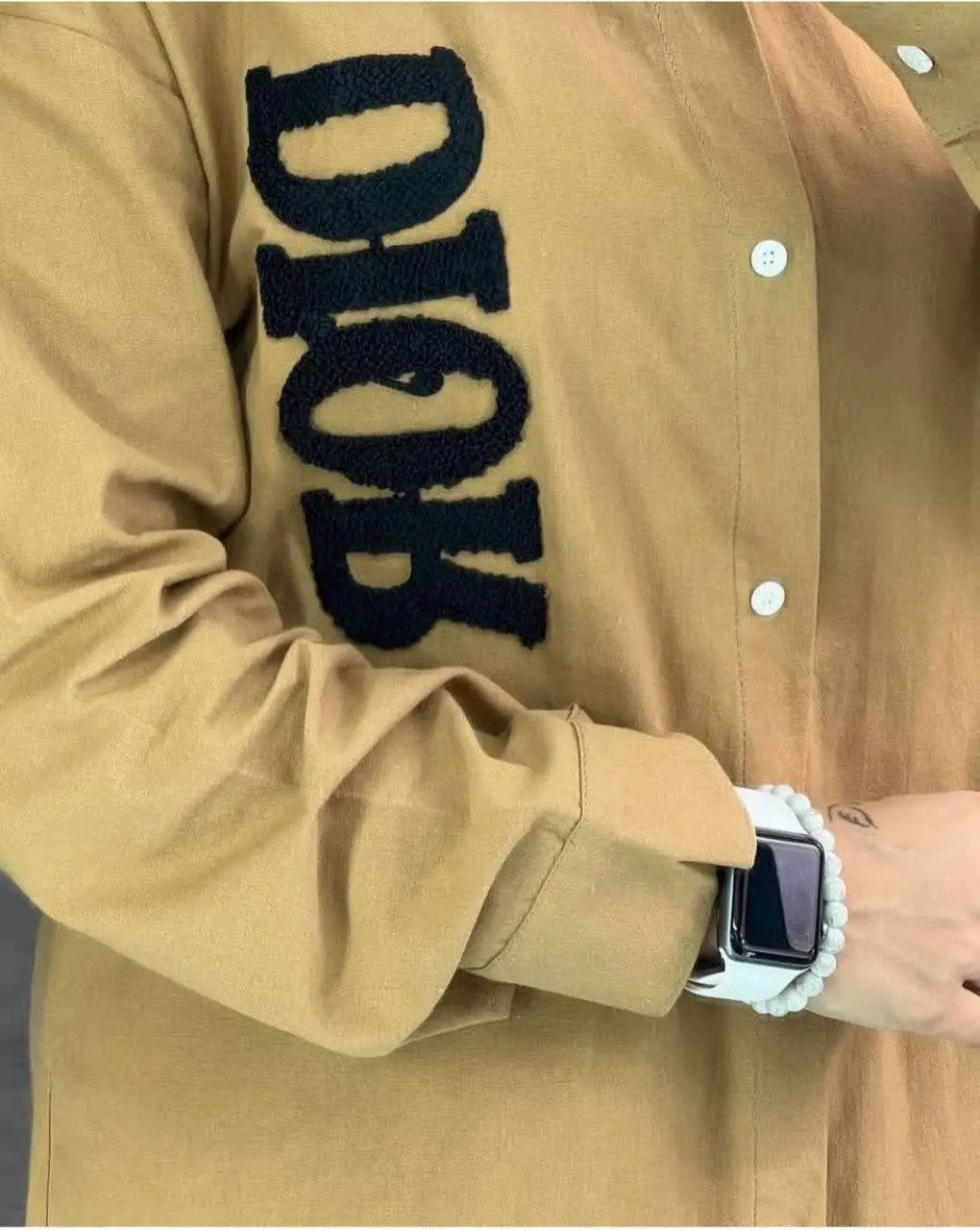 نام: مانتو دیور
