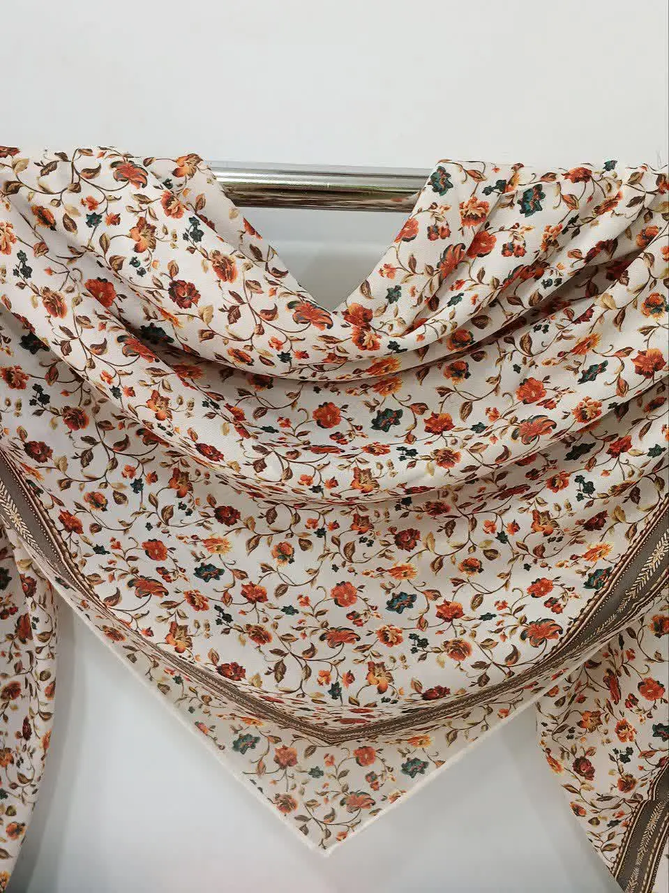 روسری نخی کایتون
