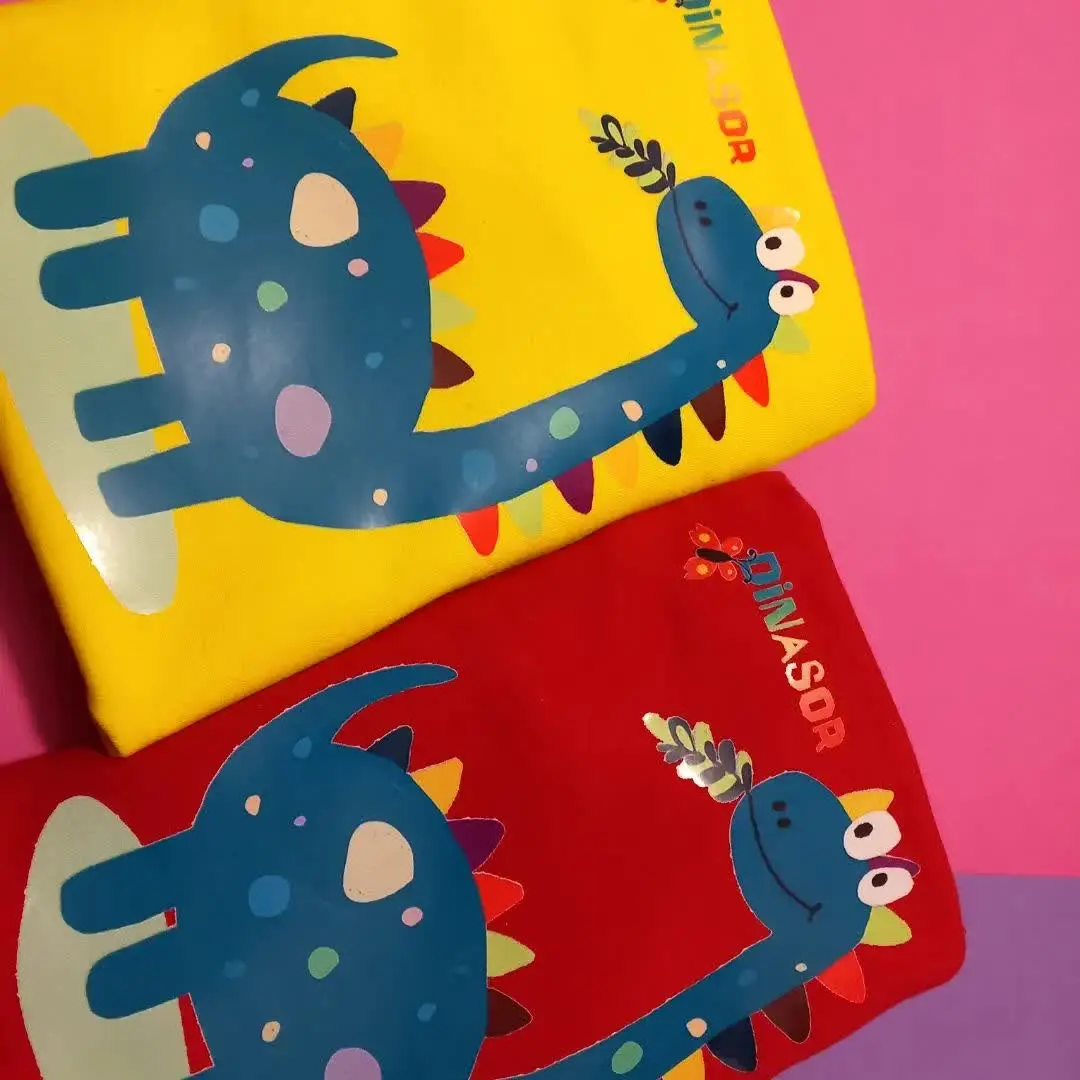 بلوز طرح دایناسور 
