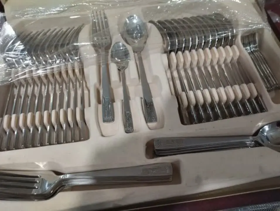 سرویس قاشق چنگال ۱۸ نفره مدل هخامنشی 
