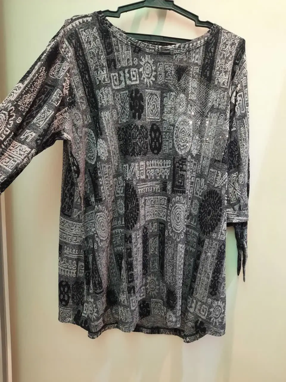 🌼بلوز ژاکارد آستین ۳ ربع
