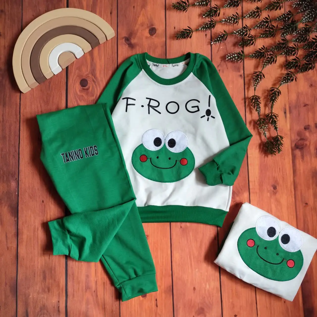 😍ست بلوز و شلوار طرح قورباغ...