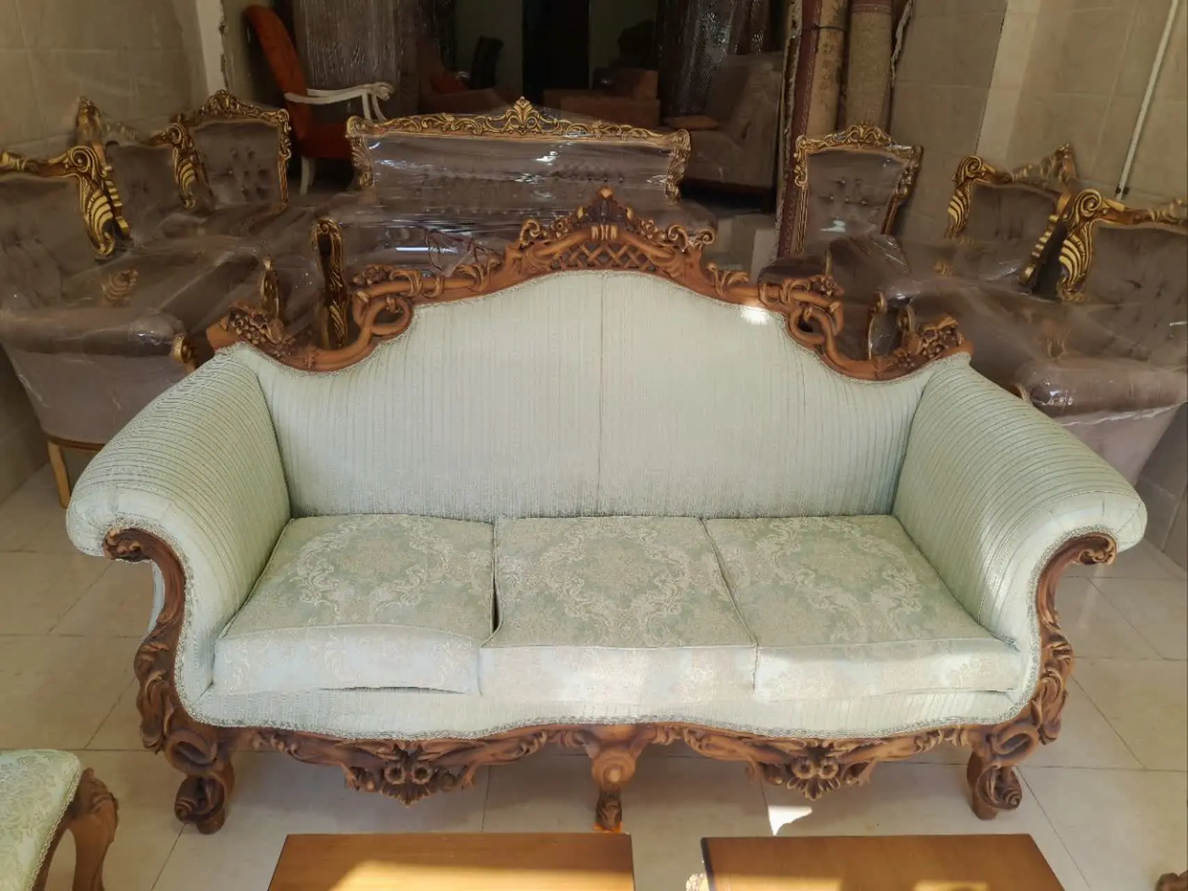 همراه با کاور 
