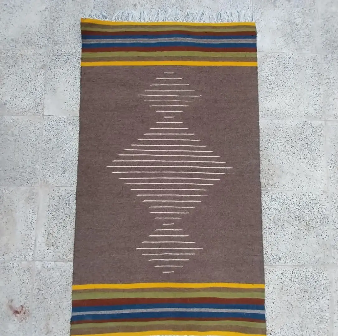 گلیم پشمی دستبافت کد ۵۱۲۴
