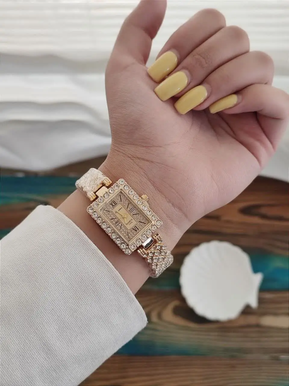 ساعت زنانه الینا ۲۹۰۳۲۰۳۰۸۰
