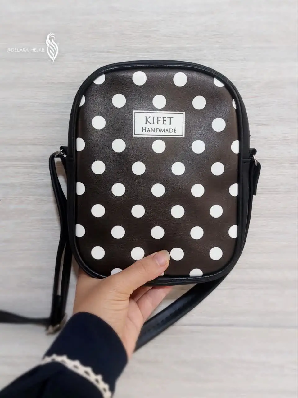 مدل خال خالی از اون مدلاس که هیچ وقت از مد نمیفته🥰🌸😍 اینم از محصول جدیدمون که خیلی دلبره😌
