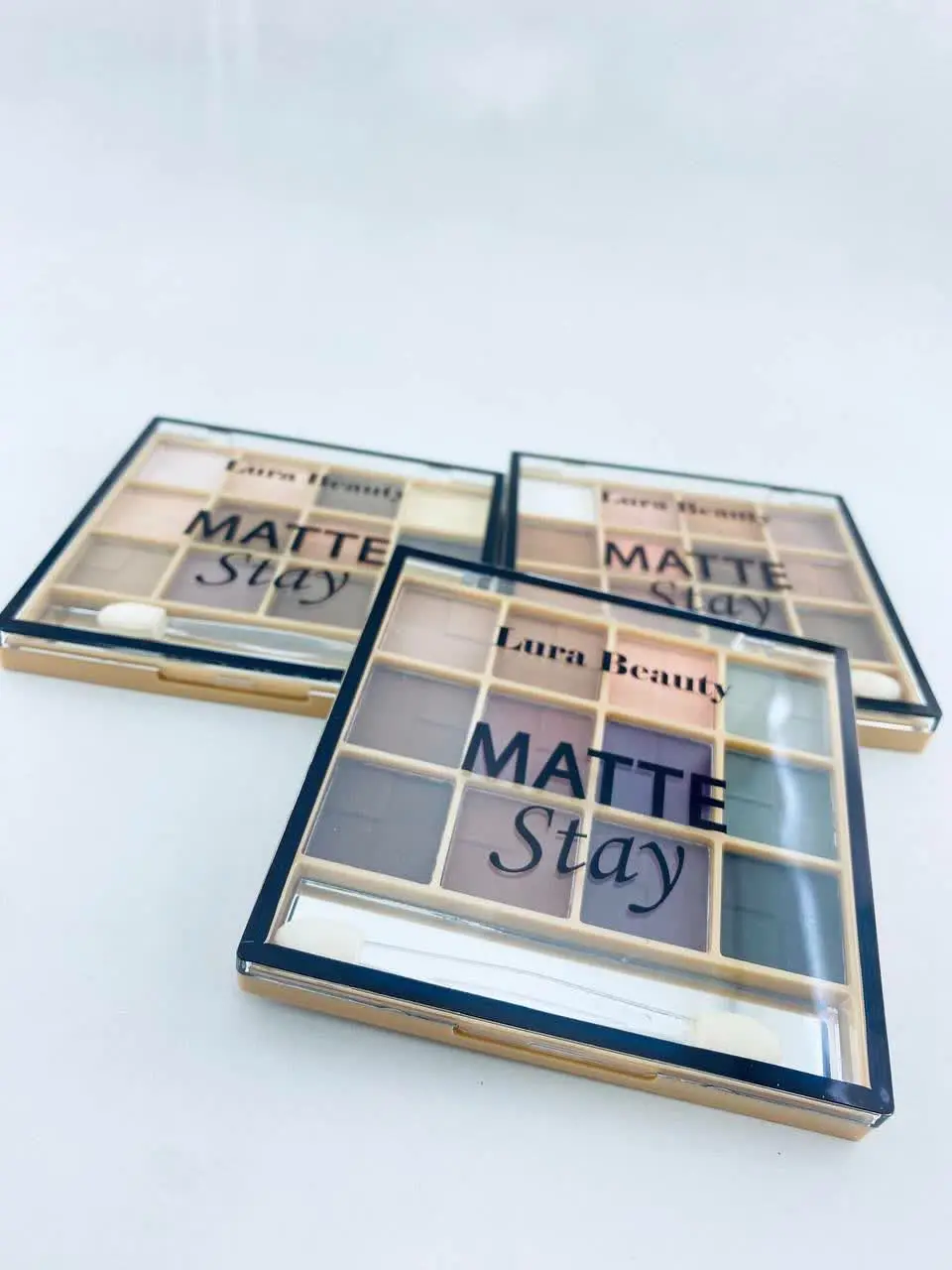 پالت سایه دوازده رنگ لورا ب...