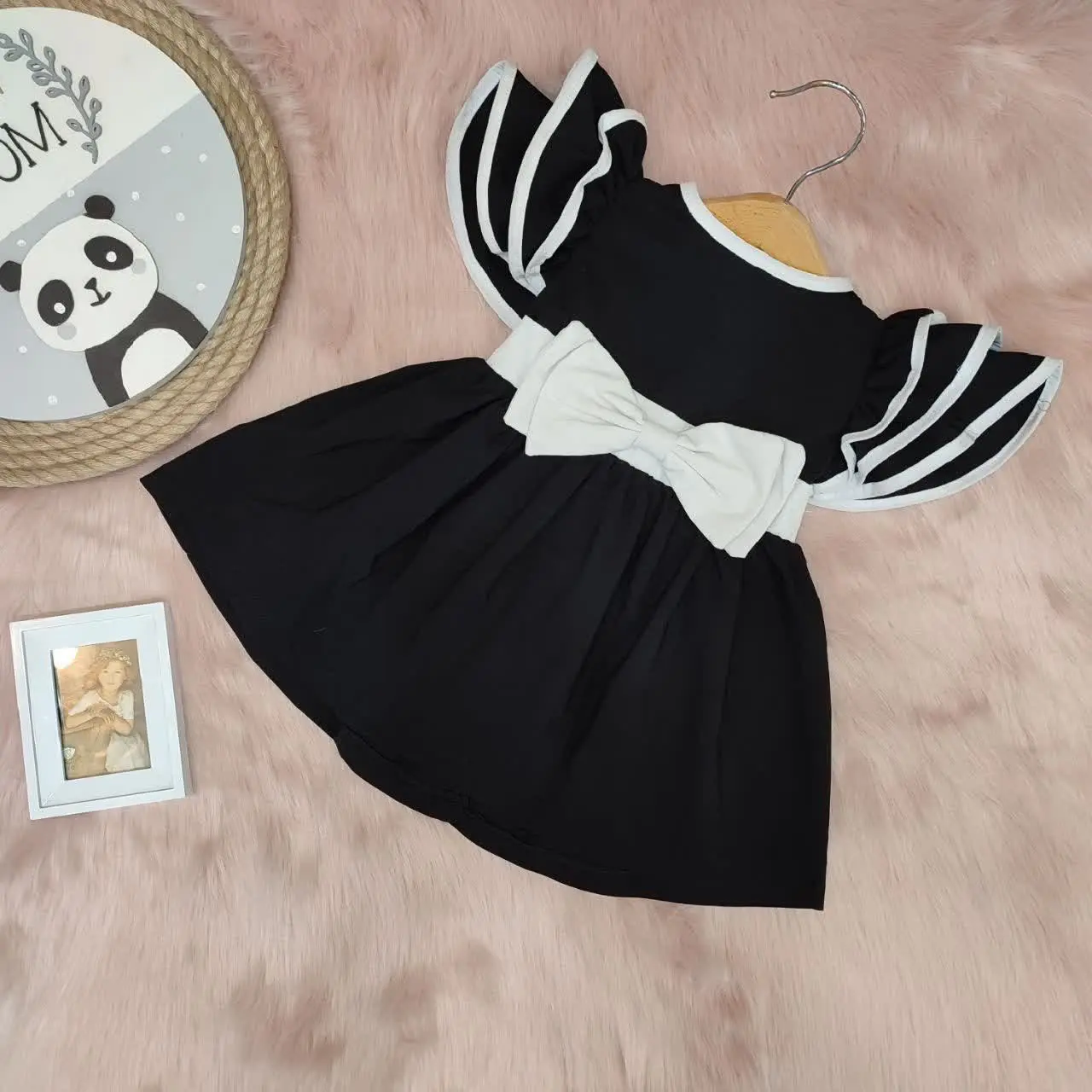 🖤یاحسین ما آمدیم که سیاه پوش تو باشیم🖤
