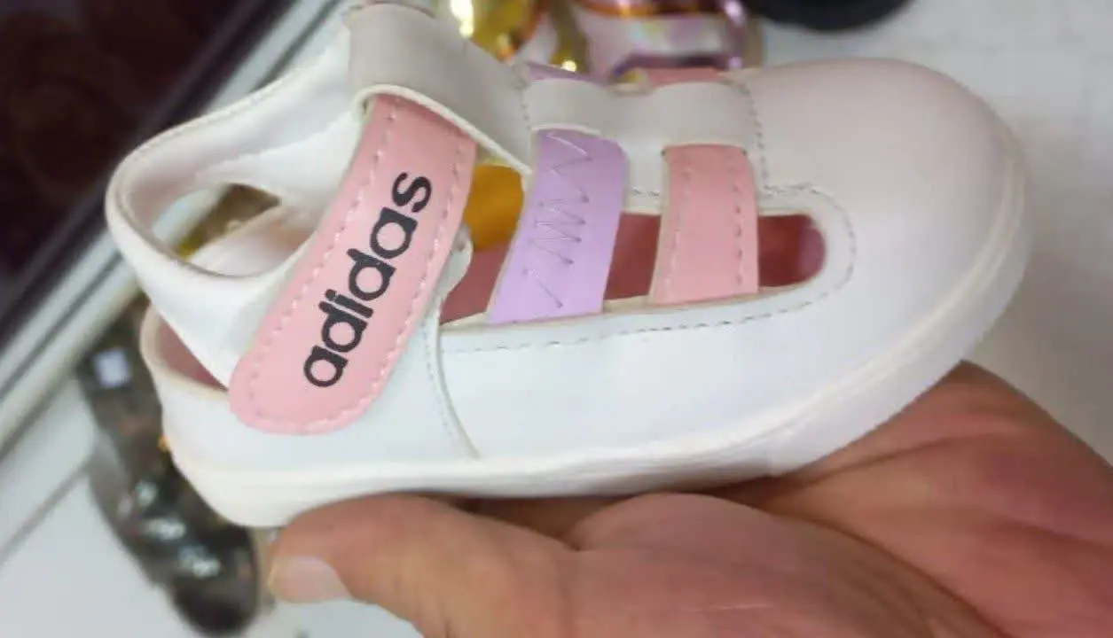 صندل جلو بسته 
