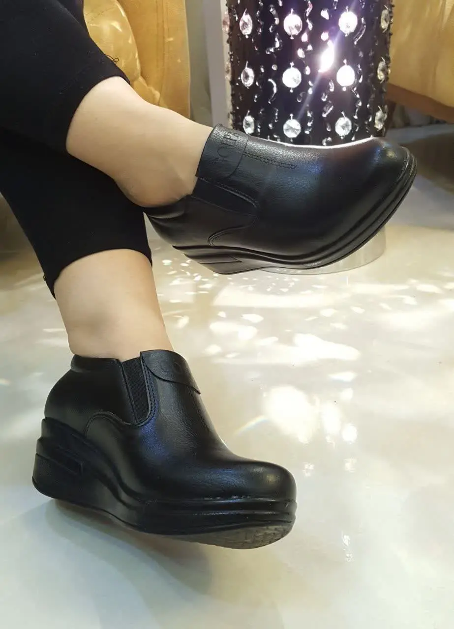 😘بسیاااار خوش پا😍❤️خانمهایی که یه کار سبک و راحت و شیک میخان این مدل عالیه❤️😍😘
