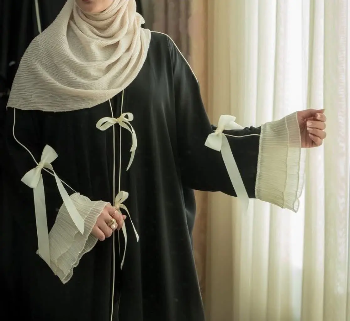 👚 نام: عبا پاپیونی جلوباز
