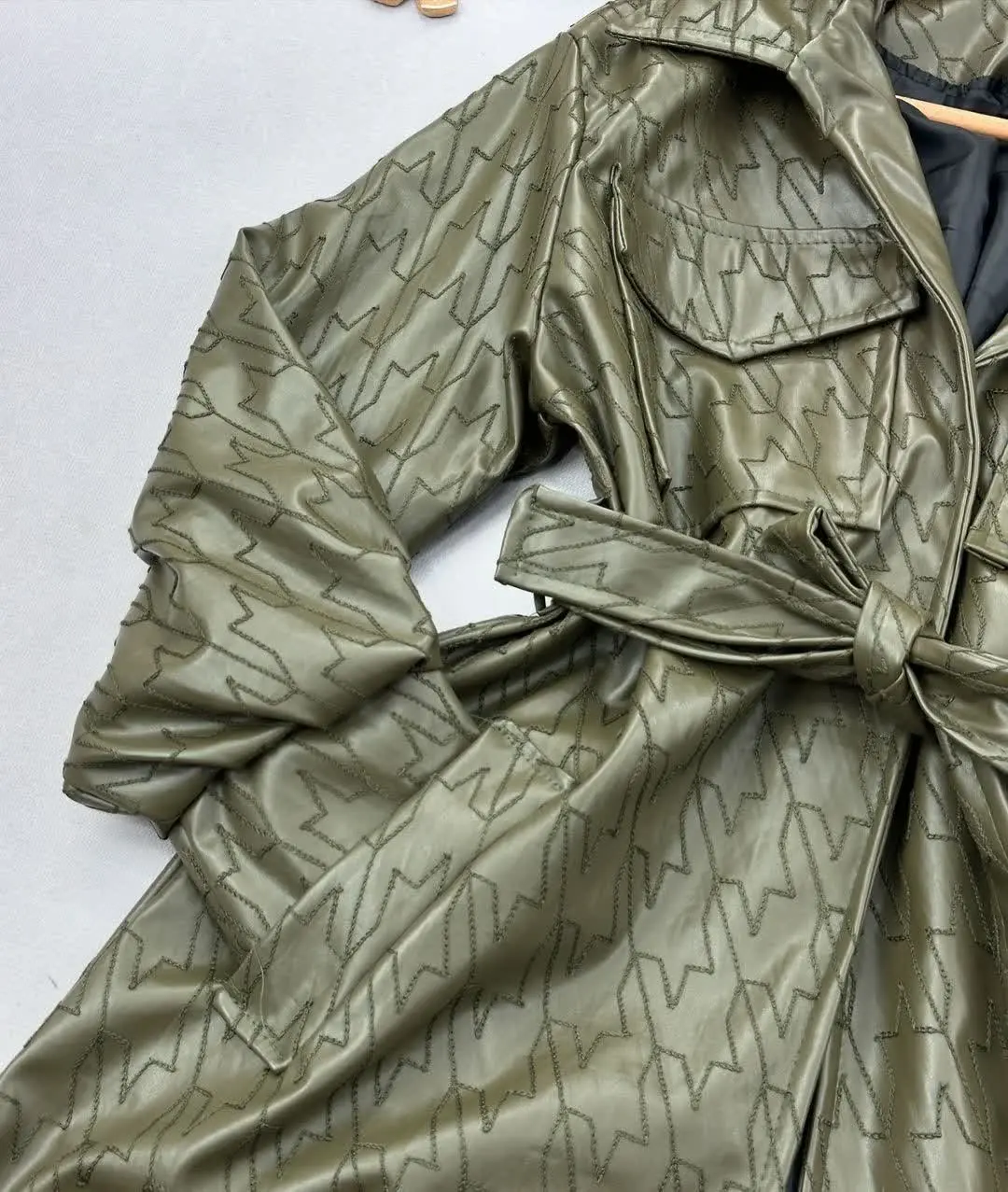 نام: مانتو مدیسون
