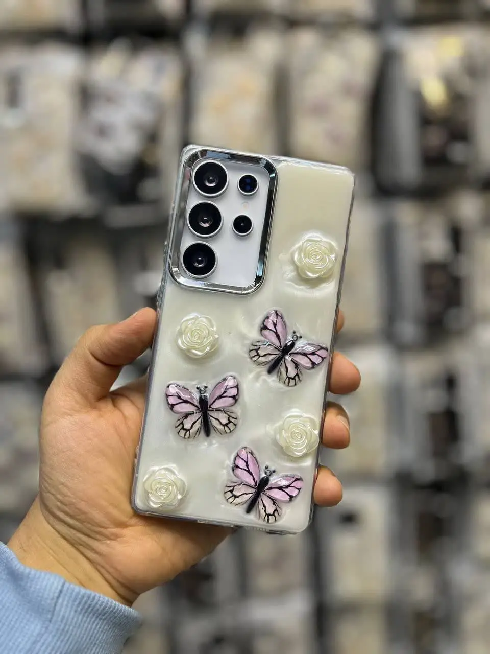 📱مدل قاب: گارد رزین پروانه‌ای و هپل برای مدل‌های کیفیت درجه یک دارای ۳ طرح جذاب محافظ دور لنز متال مخصوص انواع #سامسونگ #شیائومی و #آیفون 
