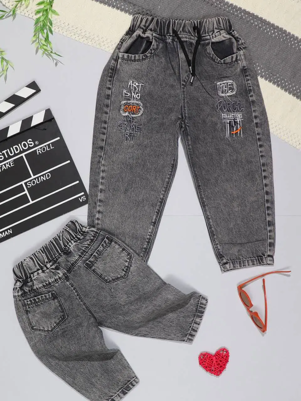 👫شلوار جین مام زغالی گلدوزی...