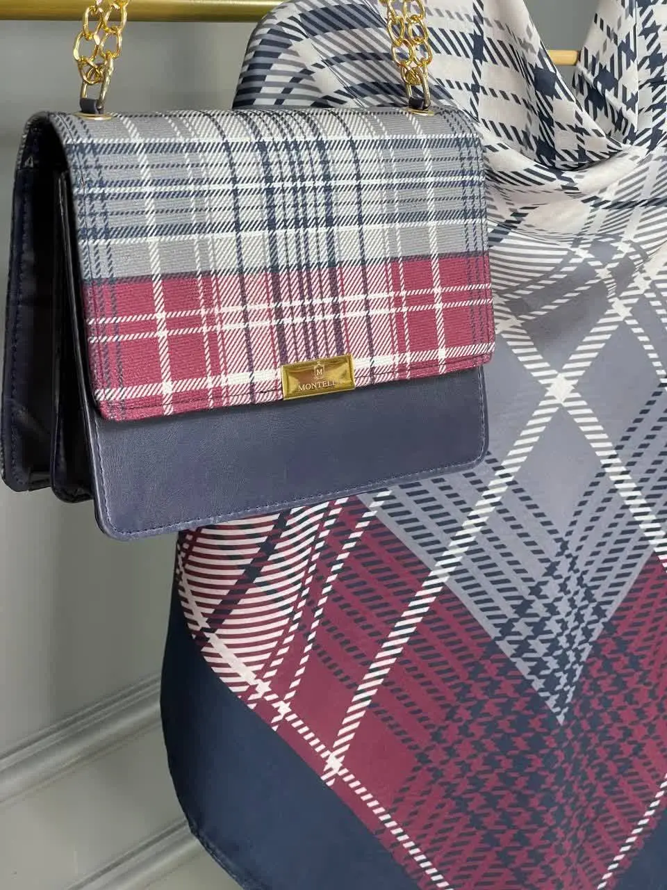 جنس کیف: ترکیبی از پارچه مخ...