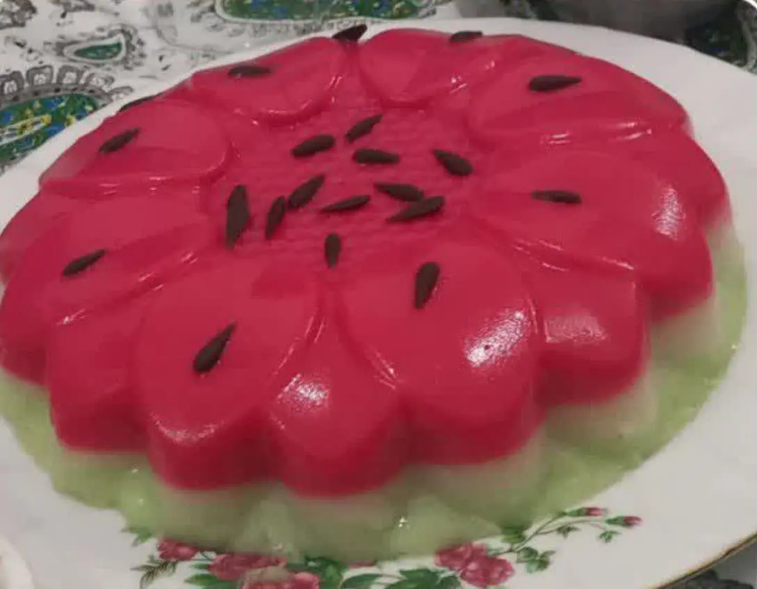 #عاشقای ژله حلال کجا نشستن😊👆👆
