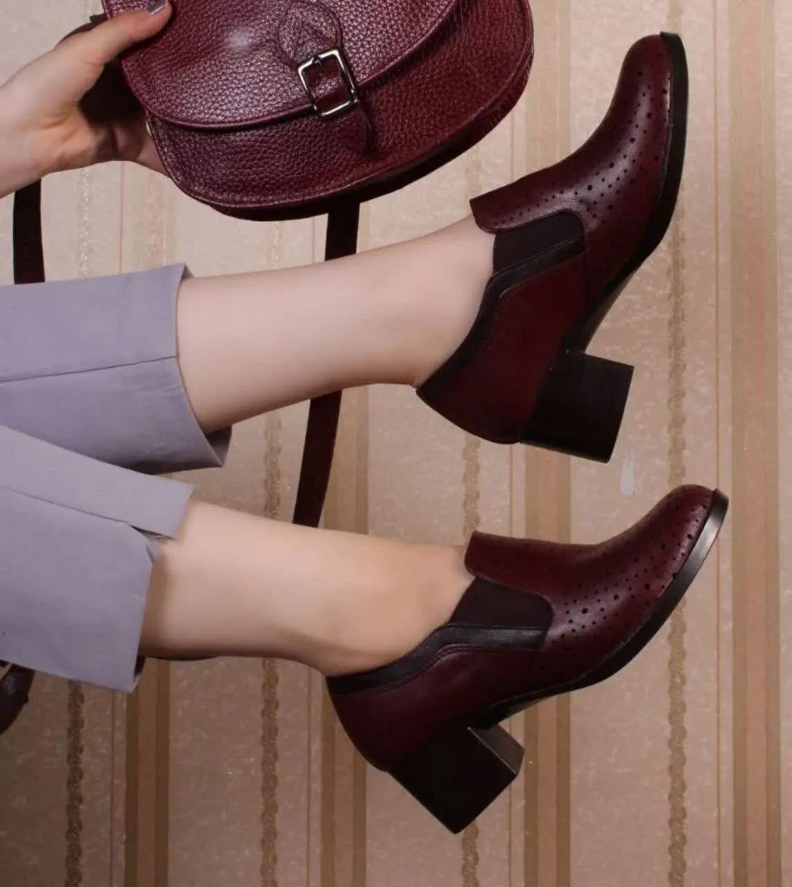 سایز ۳۵_۳۶ فقط موجود
