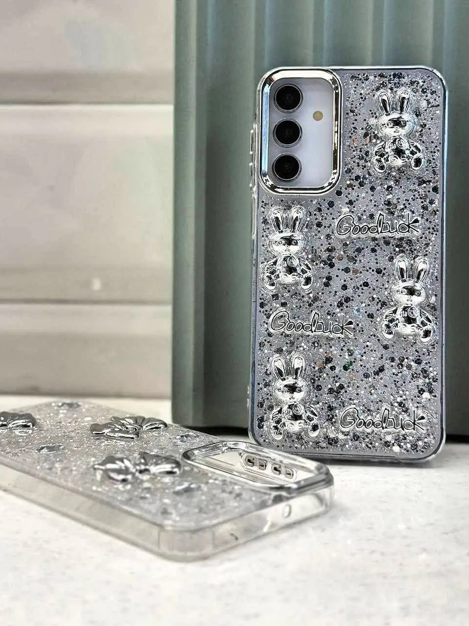 📱مدل قاب: 🎀 قاب شاین کروم اکلیلی برجسته 🎀 کیفیت عروسک عالی مخصوص انواع #سامسونگ #شیائومی و #آیفون 
