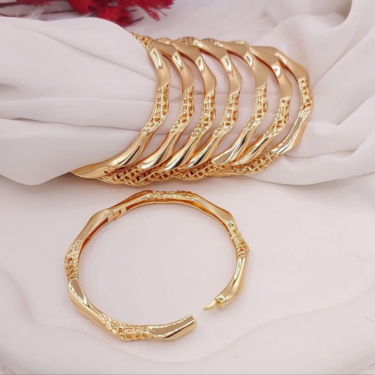 #دستبند النگویی فیوژن ysx
