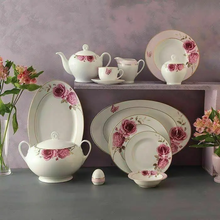 سرویس ۱۰۲ پارچه ۱۲نفره کامل
