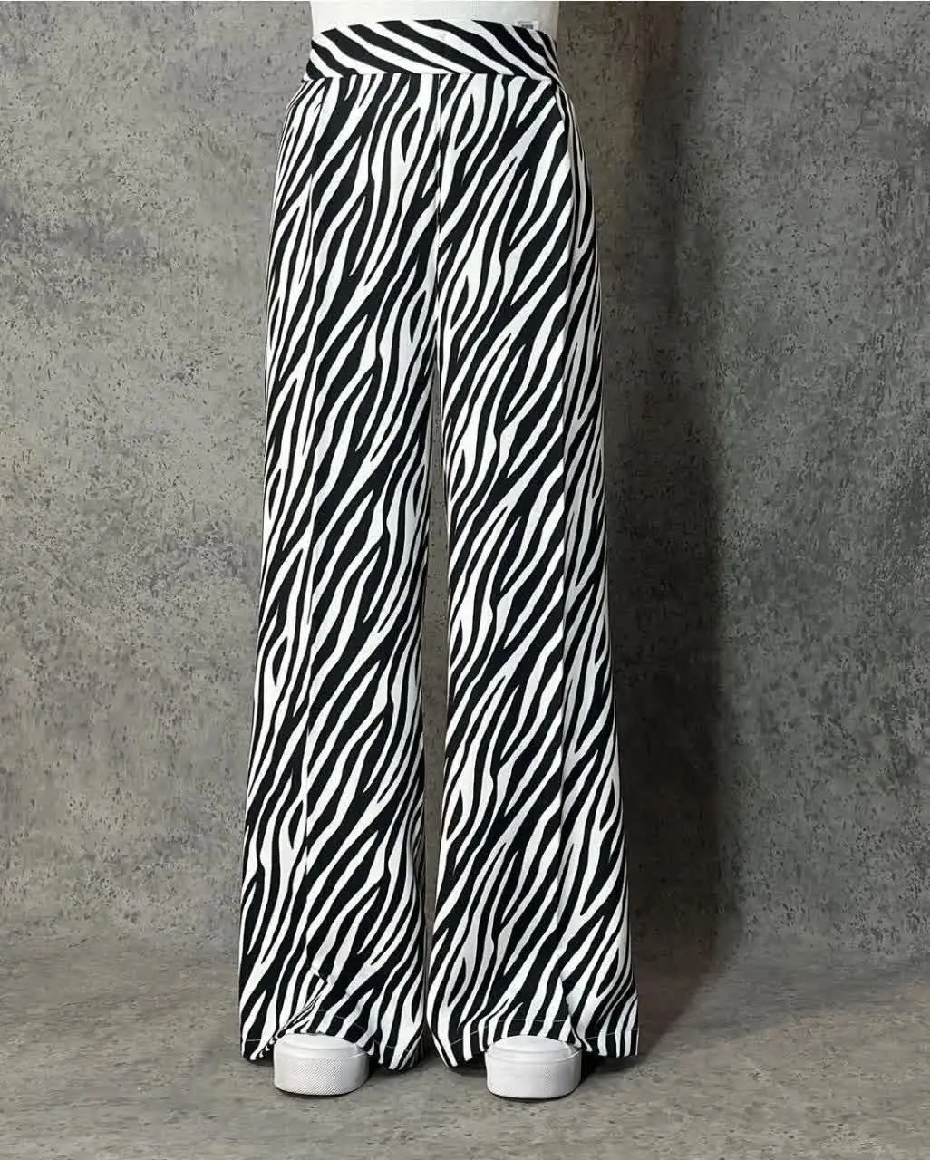 🌸 نام: شلوار طرحدار 
