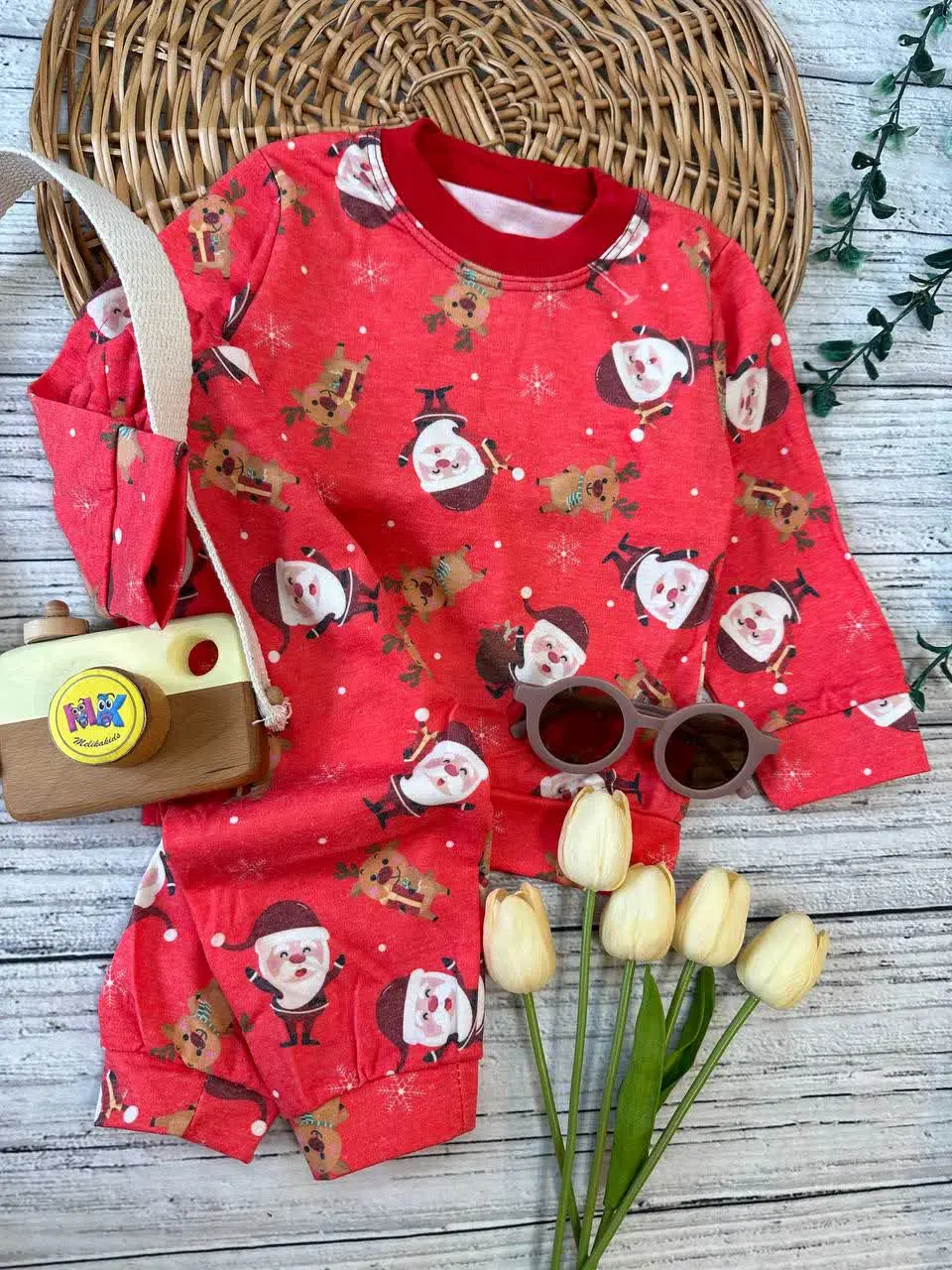 بلوز شلوار طرح بابانوئل و گوزن نوزادی و کودک کد ۱۷۳۱۳۸ 
